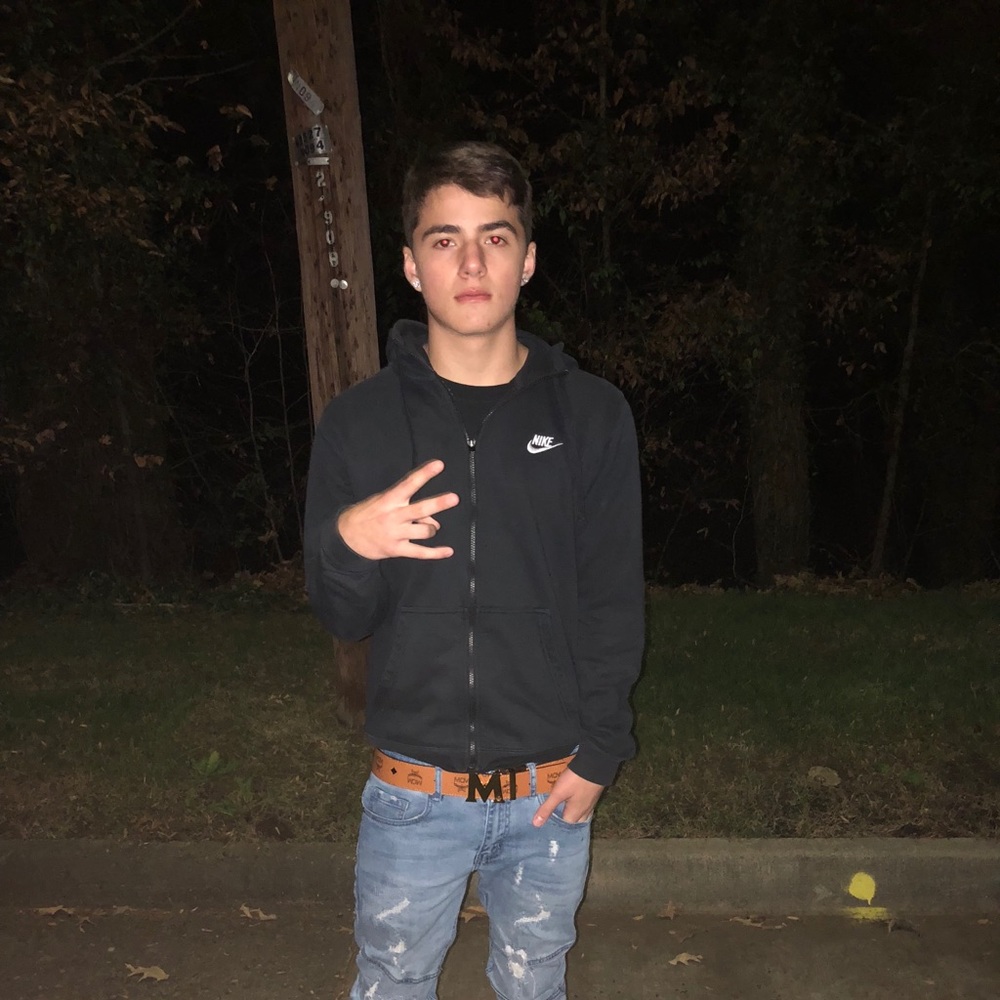 Meet your Posher, Cole